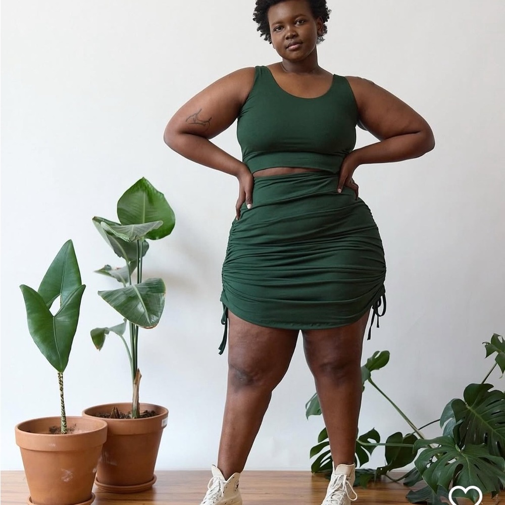 2X Free Label Vanna Skirt in Pebble- Adjustable length